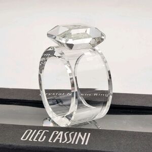 Oleg Cassini Crystal Napkin Ring -emerald Diamond Design